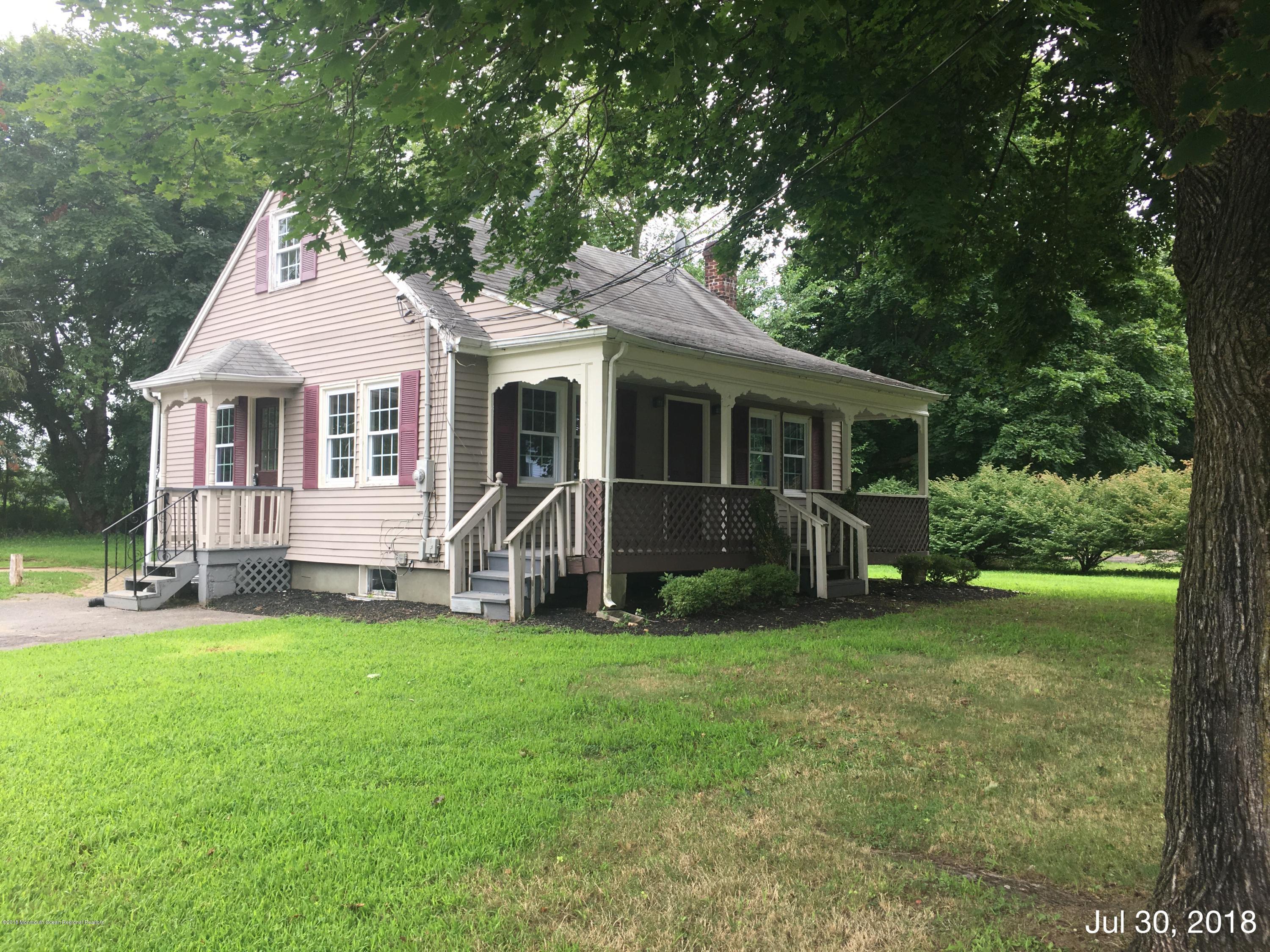 342 Etra Road Hightstown, NJ 08520 - Photo 2 of 12 133 409 525 342 35 9 4 078