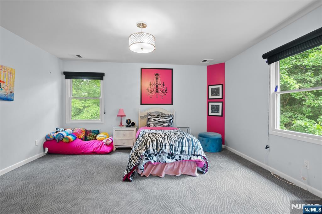 1759 Lilbet Road Teaneck, NJ 07666 - Photo 22 of 41