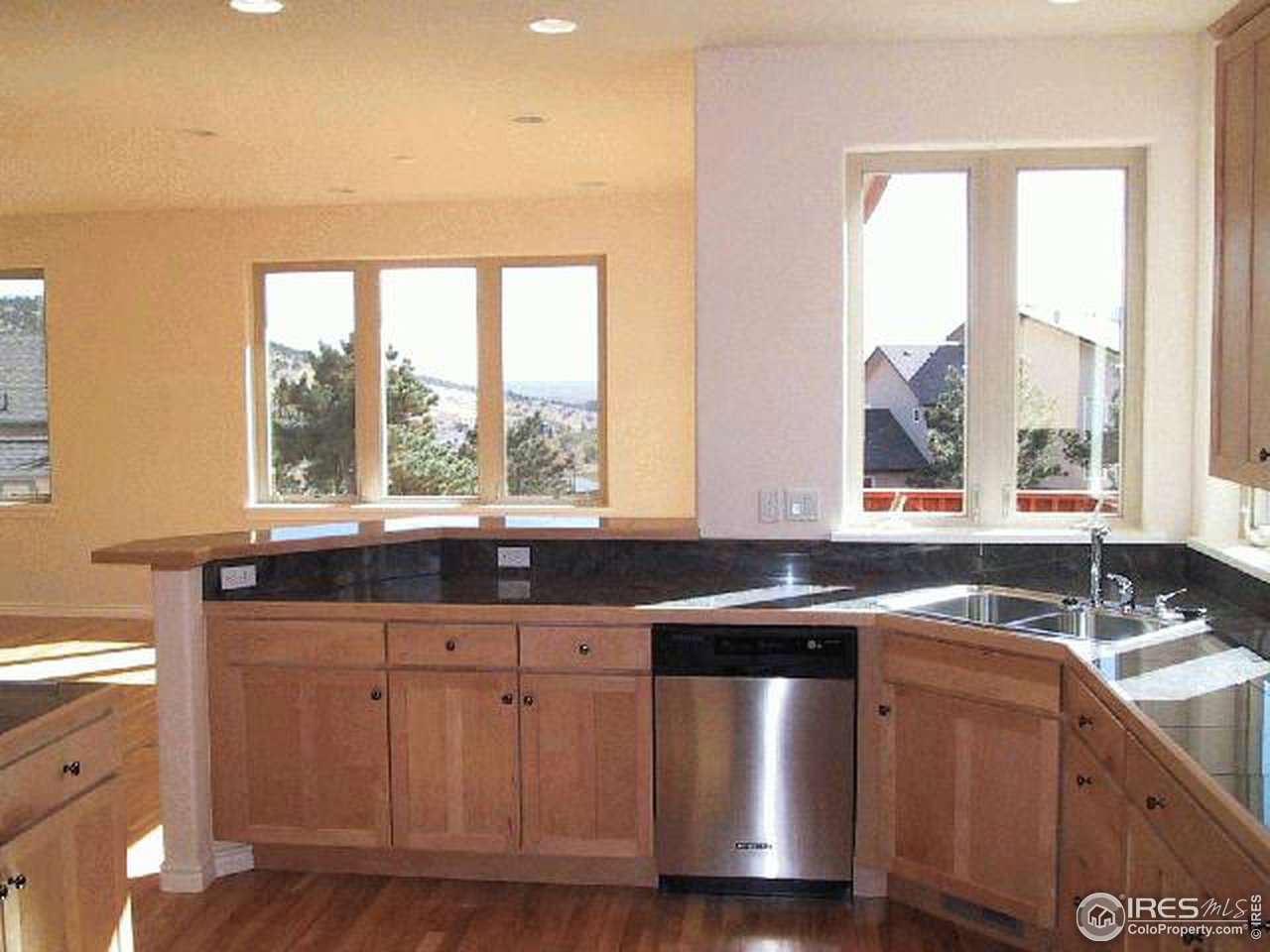 435 Vasquez Road Lyons, CO 80540 - Photo 3 of 5 Gallery Image 3