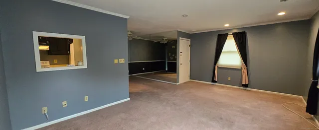 $1,600 | 405 Glendale Avenue, Unit A5, Bridgeport, CT 06606