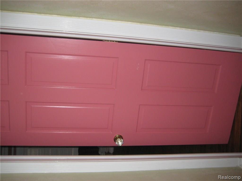 9275 Beech Daly Road Taylor, MI 48180 - Photo 16 of 30 IMG_9913.JPG
