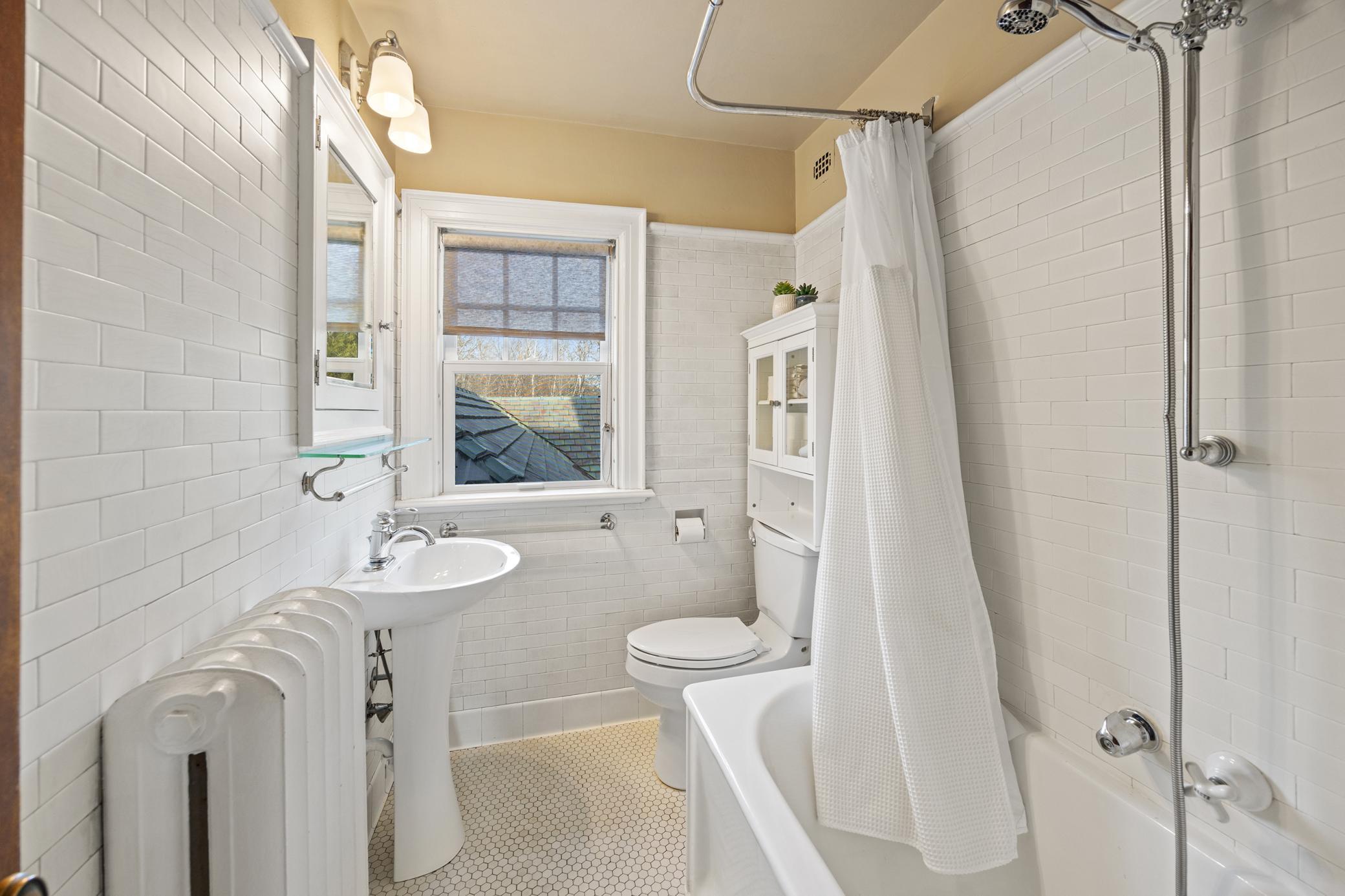 124 North Hawthorne Road Duluth, MN 55812 - Photo 31 of 73