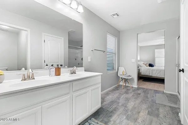 $6,000 | 3915 East Liberty Lane, Gilbert, AZ 85296