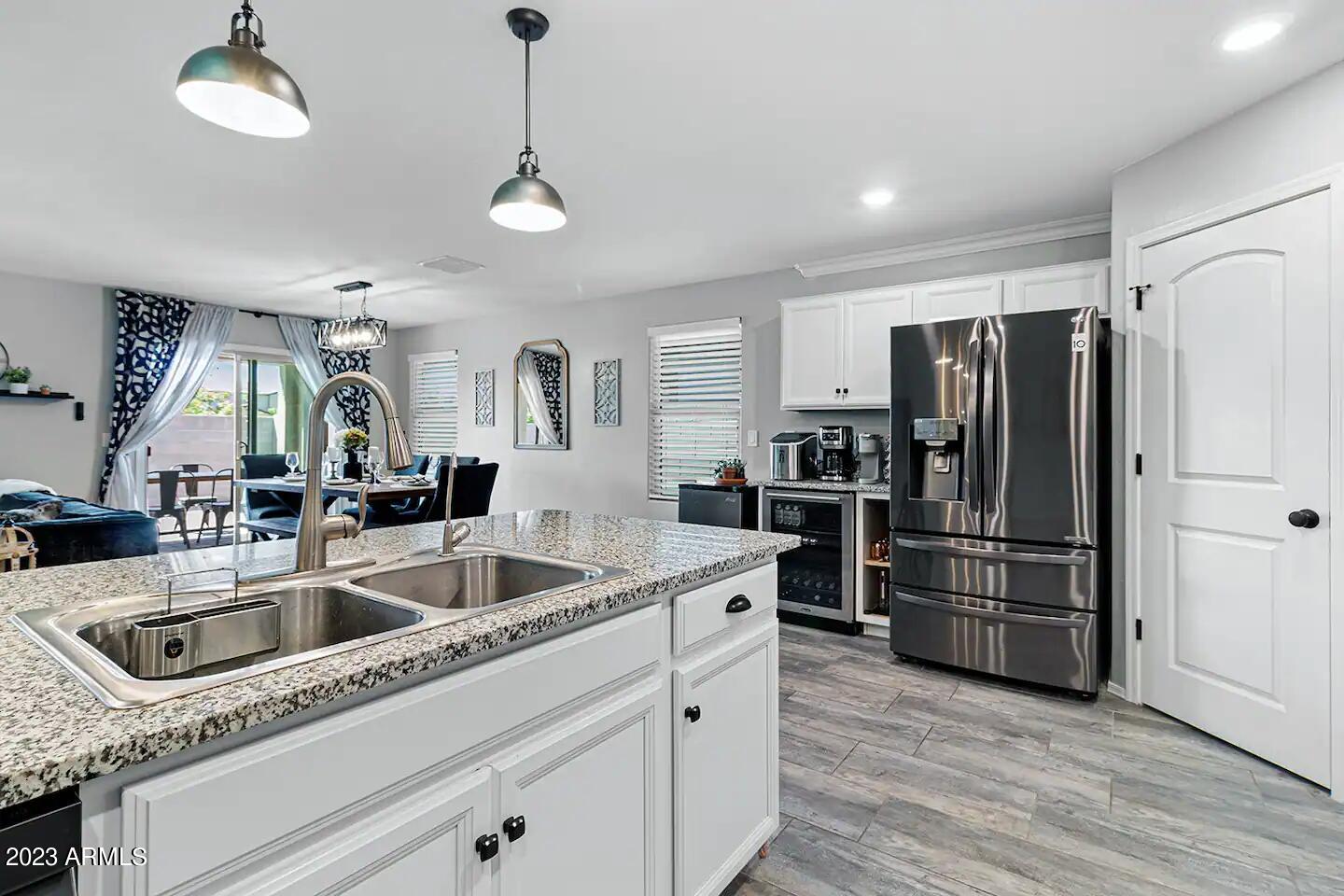 3915 East Liberty Lane Gilbert, AZ 85296 - Photo 16 of 29 image