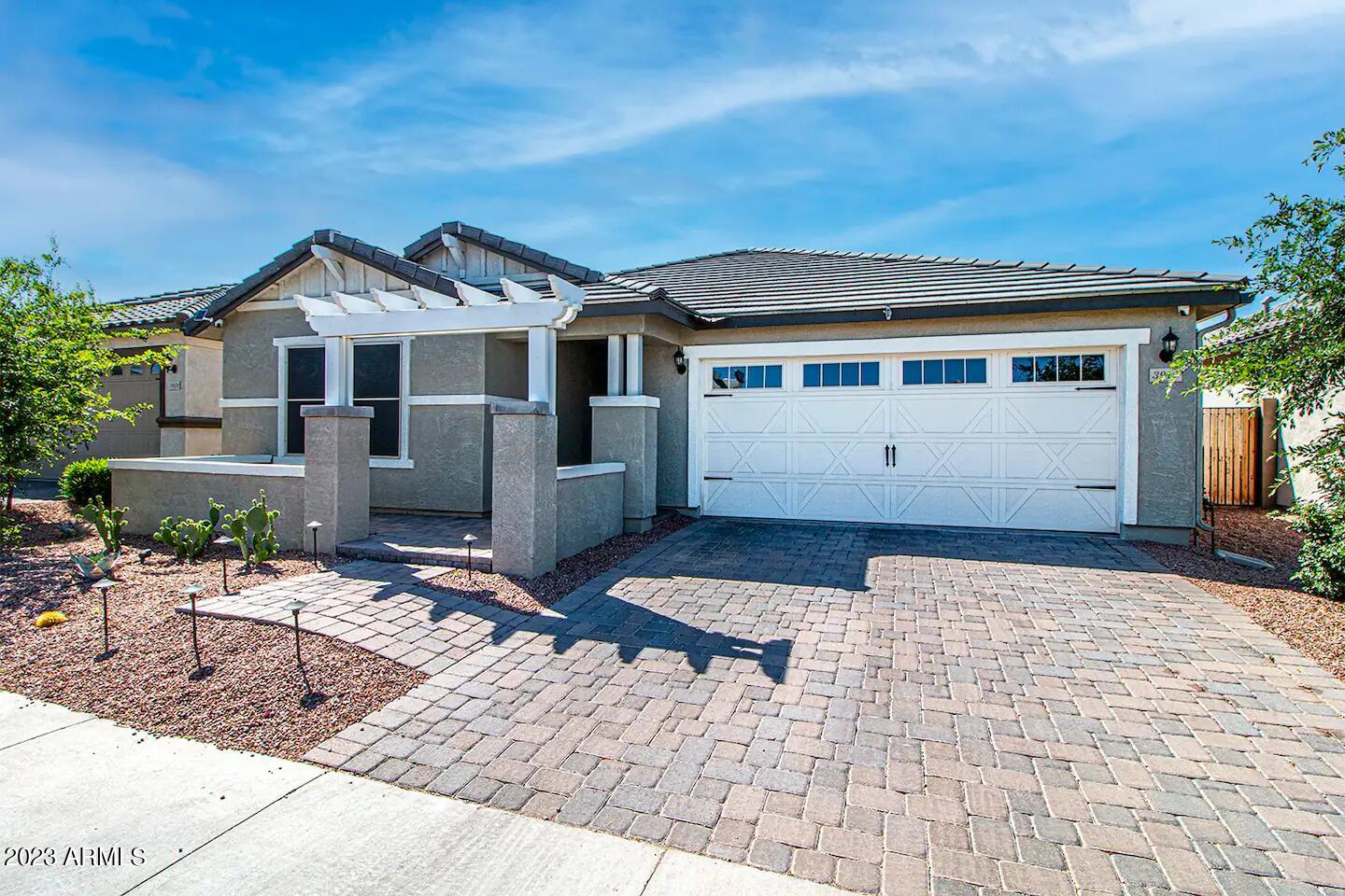 3915 East Liberty Lane Gilbert, AZ 85296 - Photo 2 of 29 image