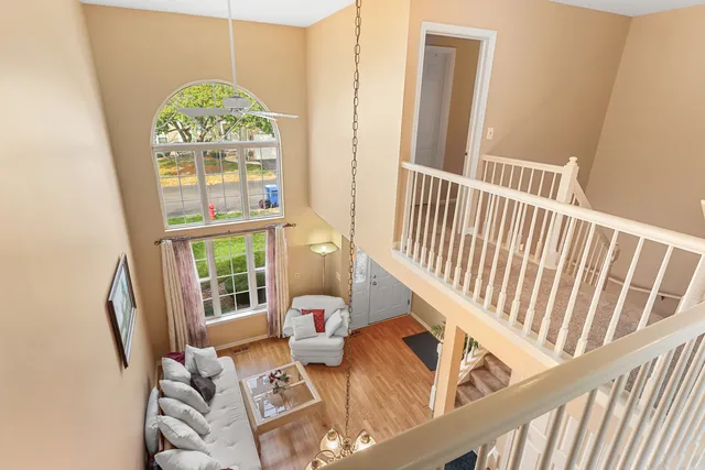 $295,900 | 6771 East Wellsley Court, Gurnee, IL 60031