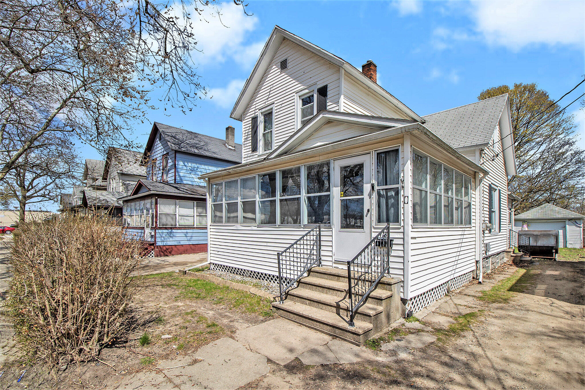 718 Harrison Street Kalamazoo, MI 49007 - Photo 1 of 17 002_file_194