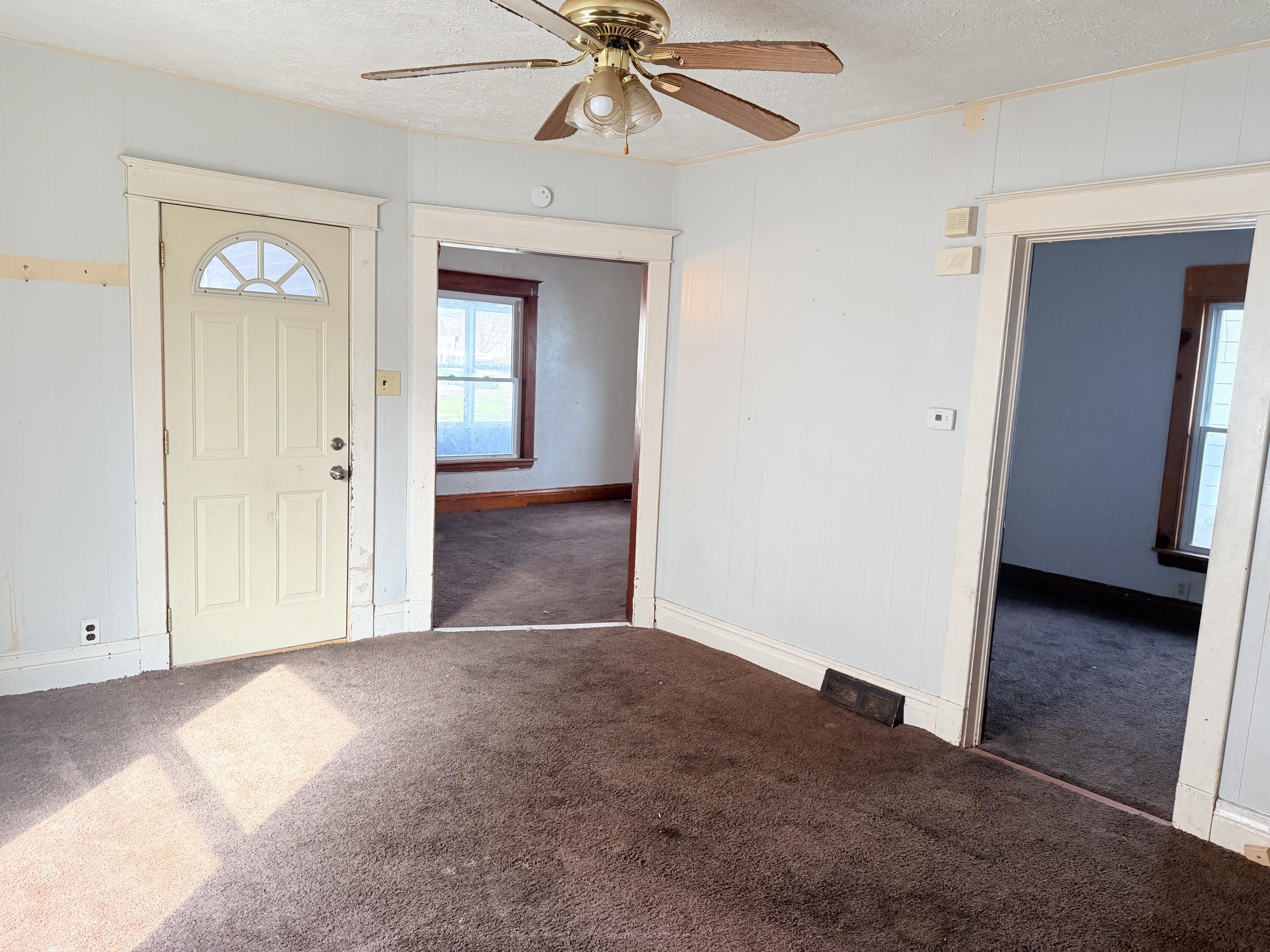 718 Harrison Street Kalamazoo, MI 49007 - Photo 3 of 17 IMG_3712