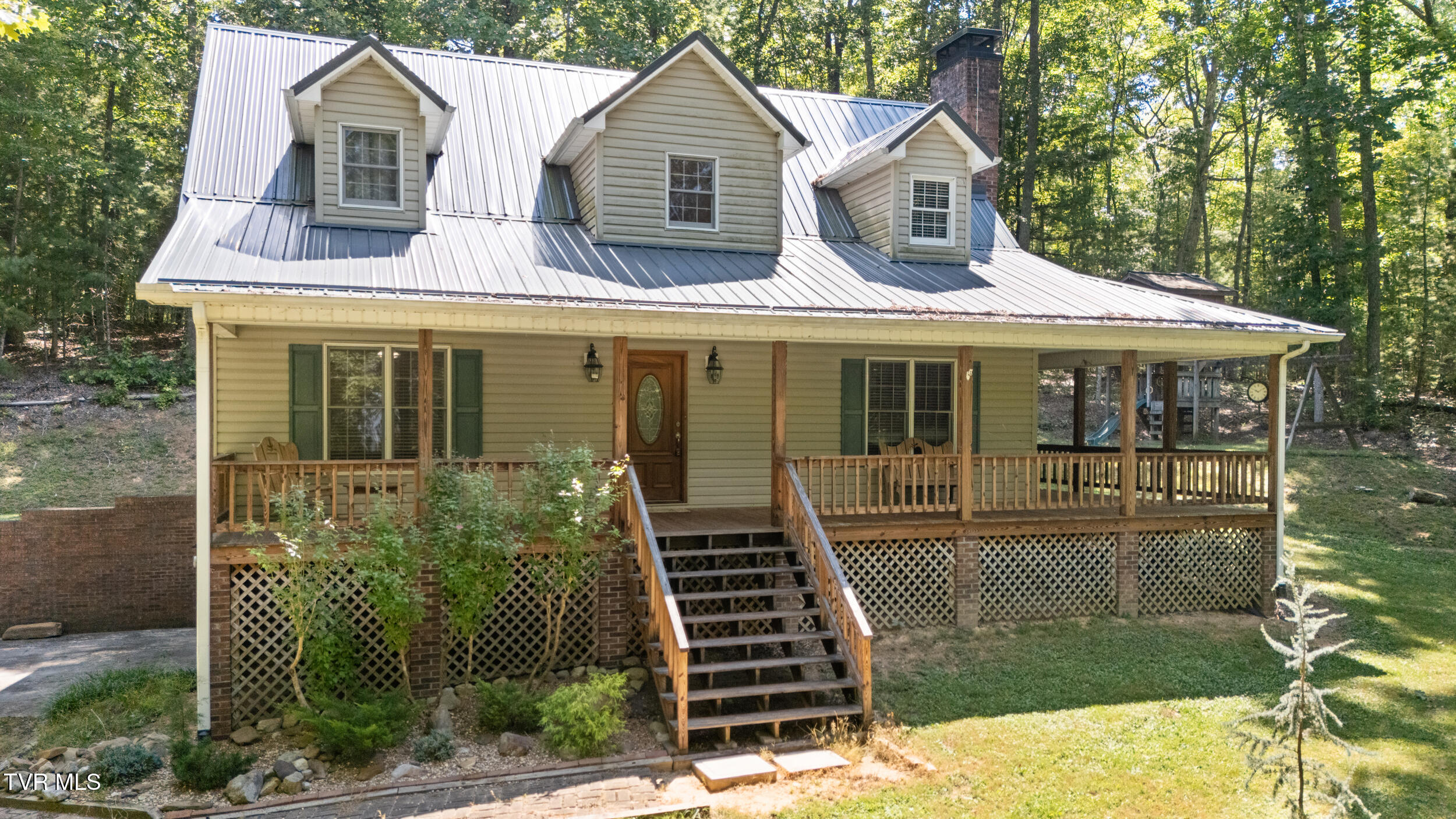 293 Big Arm Road Bluff City, TN 37618 - Photo 18 of 43 3_293 big arm road-36