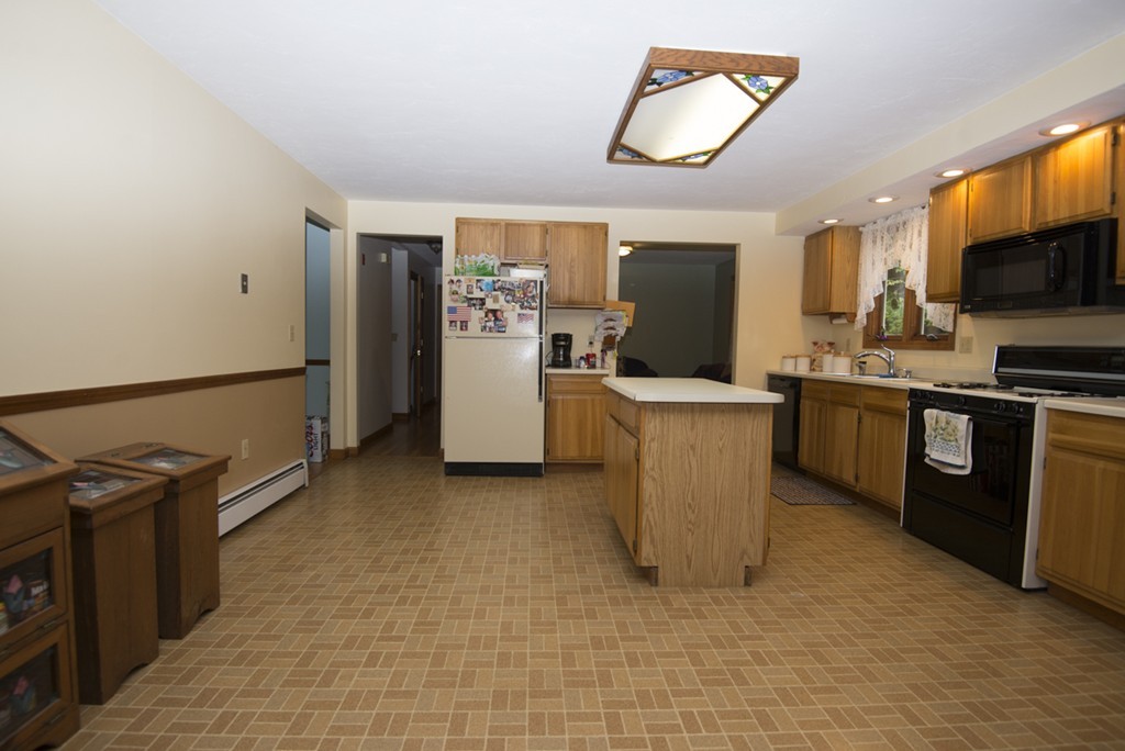 28 Haggerty Road Charlton, MA 01507 - Photo 8 of 28