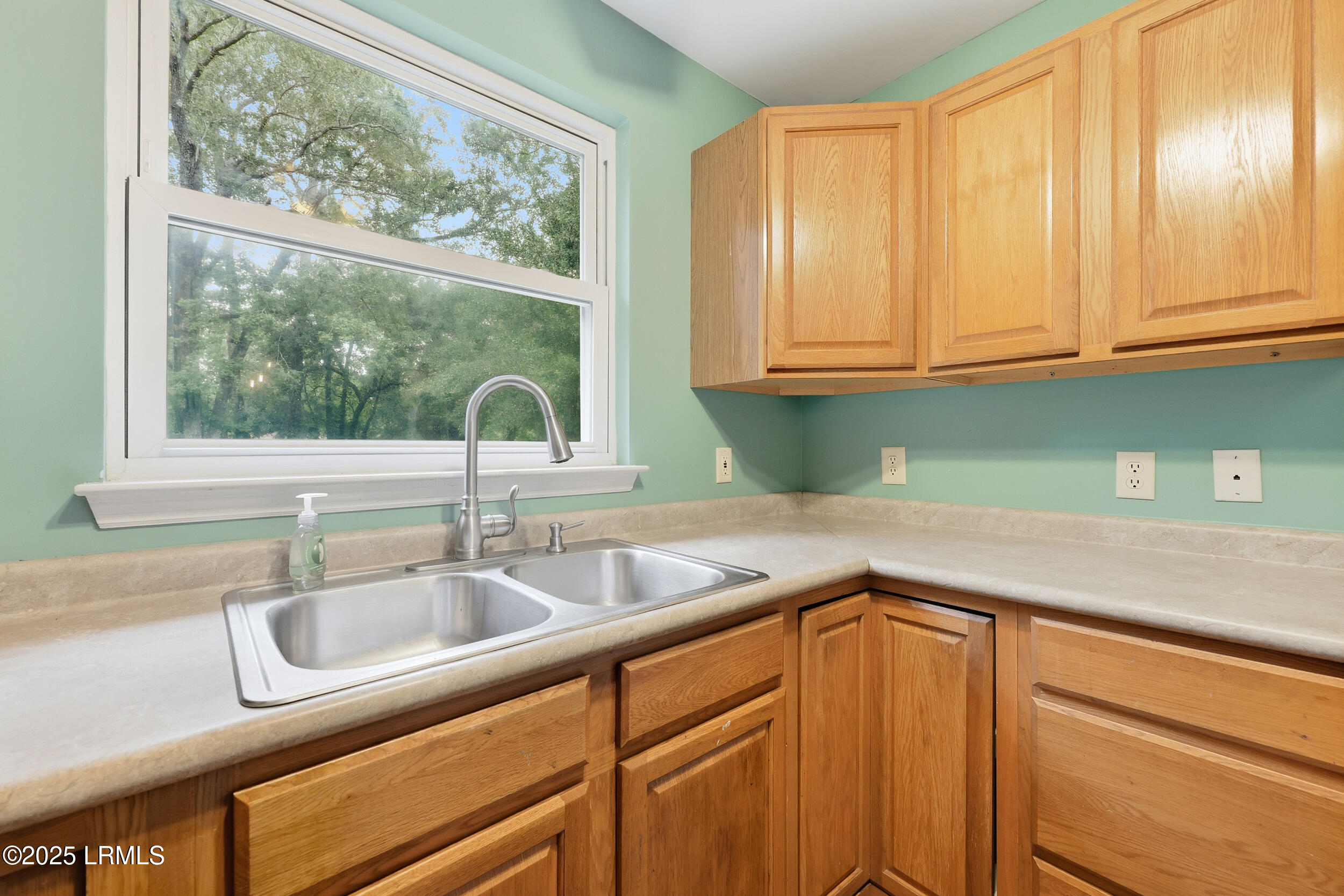 2405 State Rd S-7-277 Beaufort, SC 29902 - Photo 14 of 45 23_ecp_011