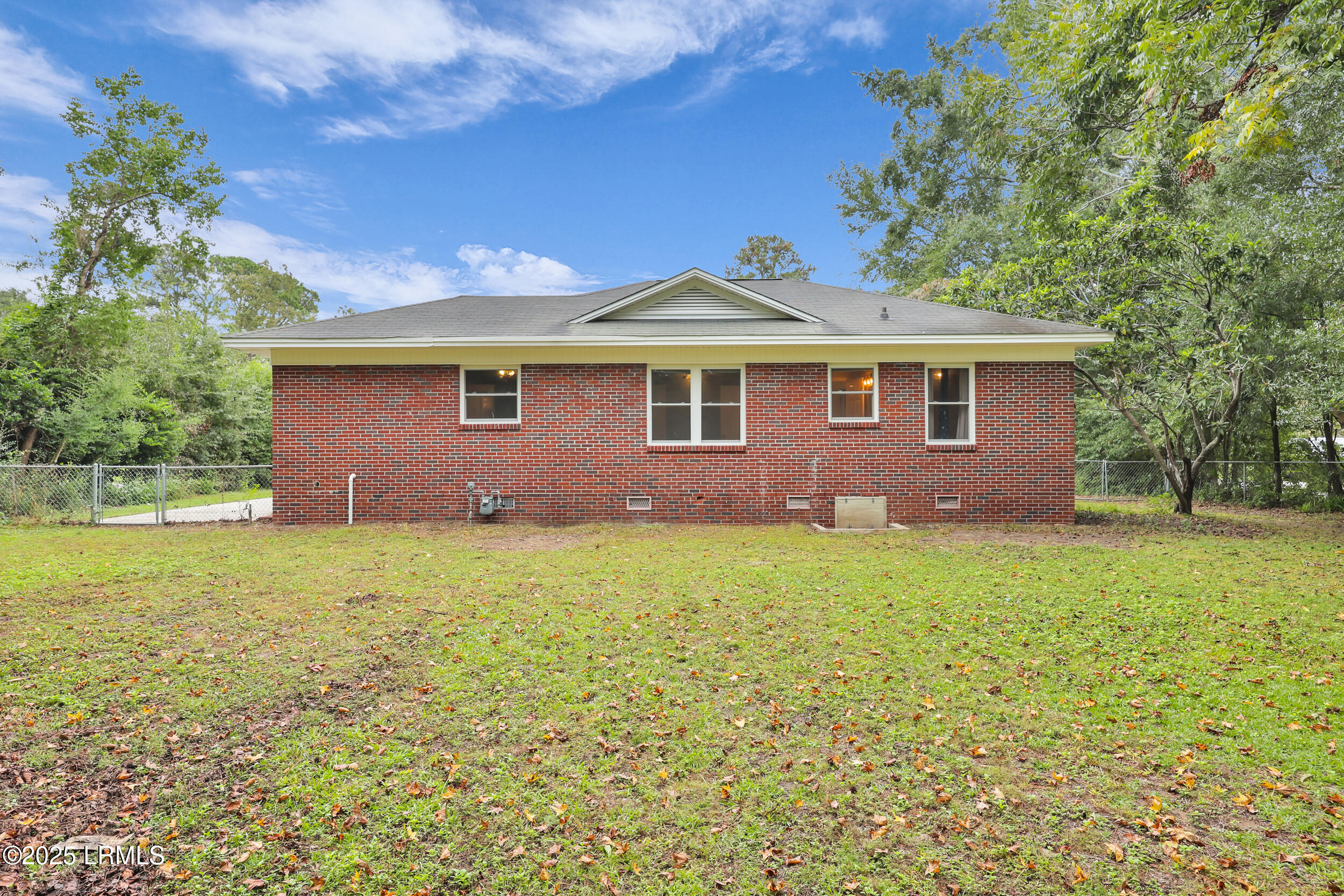 2405 State Rd S-7-277 Beaufort, SC 29902 - Photo 35 of 45 44_ru4a0759