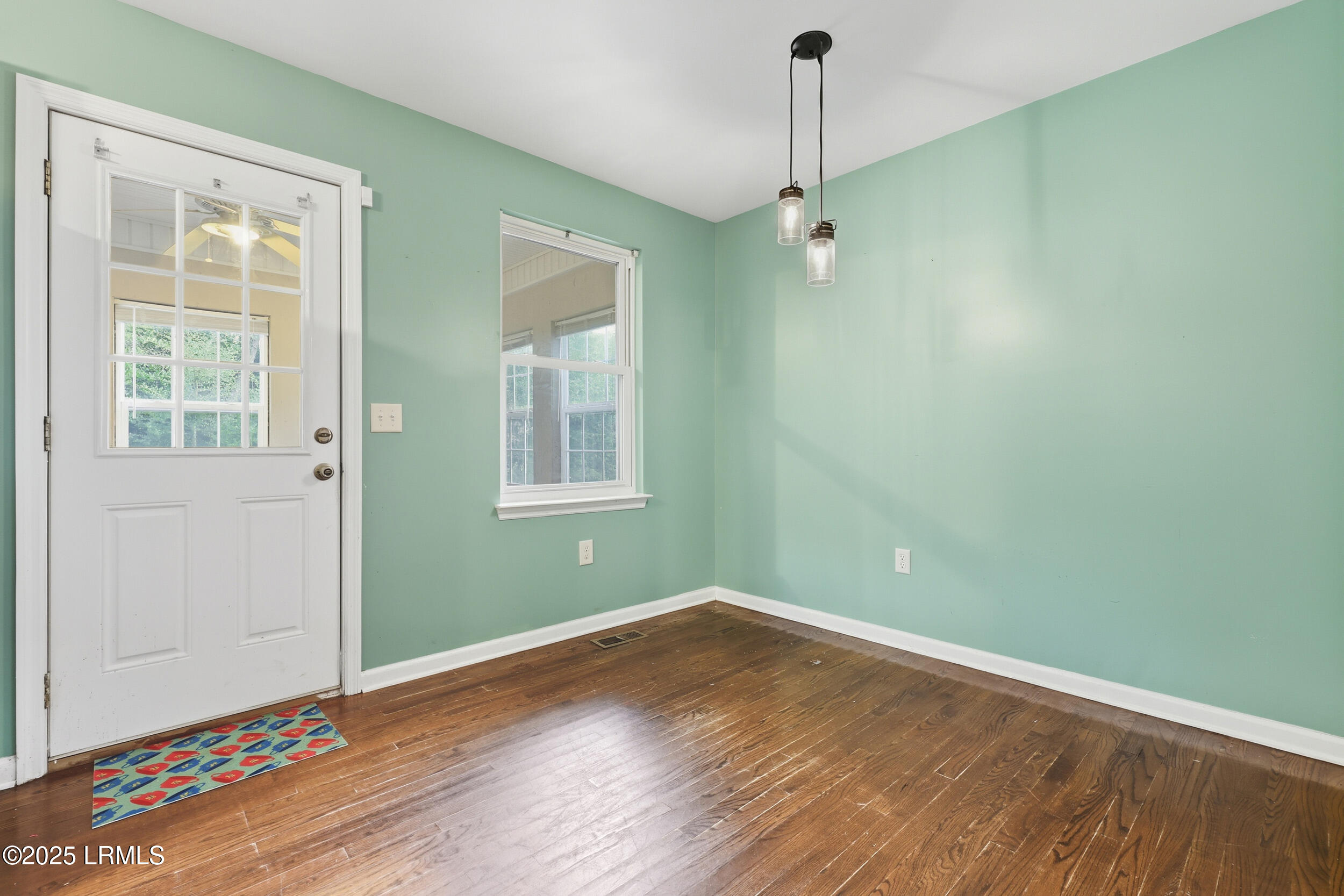 2405 State Rd S-7-277 Beaufort, SC 29902 - Photo 9 of 45 20_ecp_008