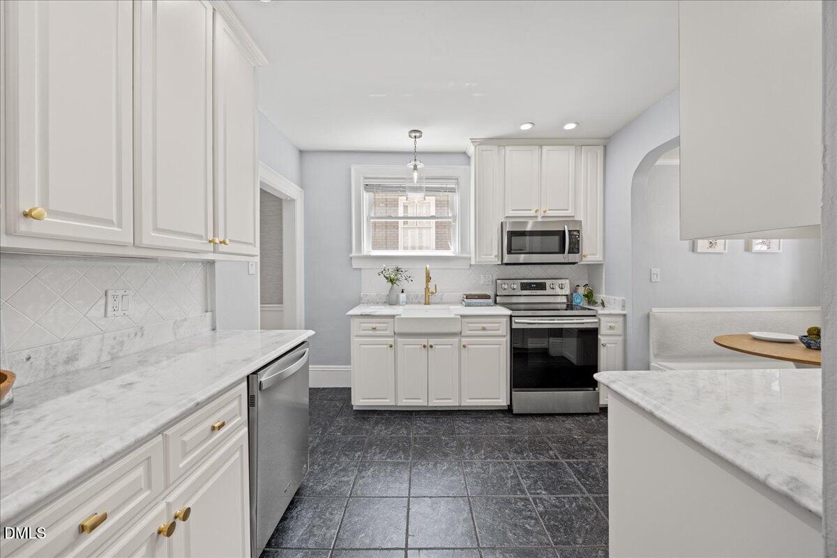 2143 Cowper Drive Raleigh, NC 27608 - Photo 28 of 53 20-2A1A6364