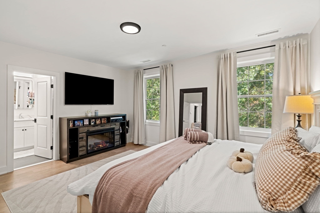 300 Albion Road, Unit 306 Bedford, MA 01730 - Photo 17 of 41 Gallery Image 17