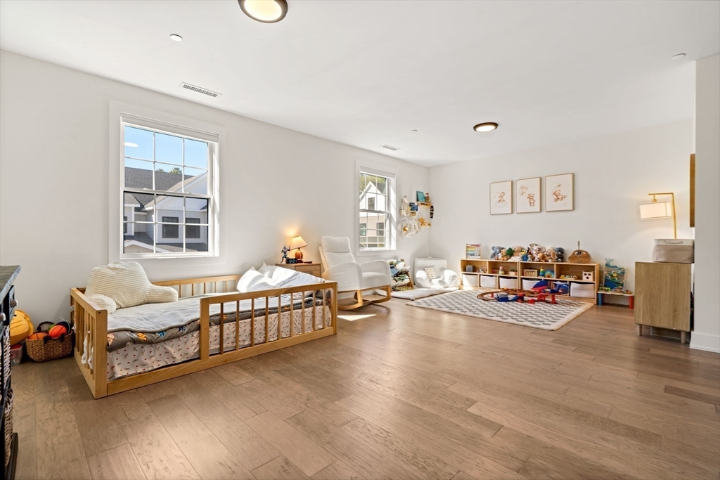 300 Albion Road, Unit 306 Bedford, MA 01730 - Photo 21 of 41 Gallery Image 21