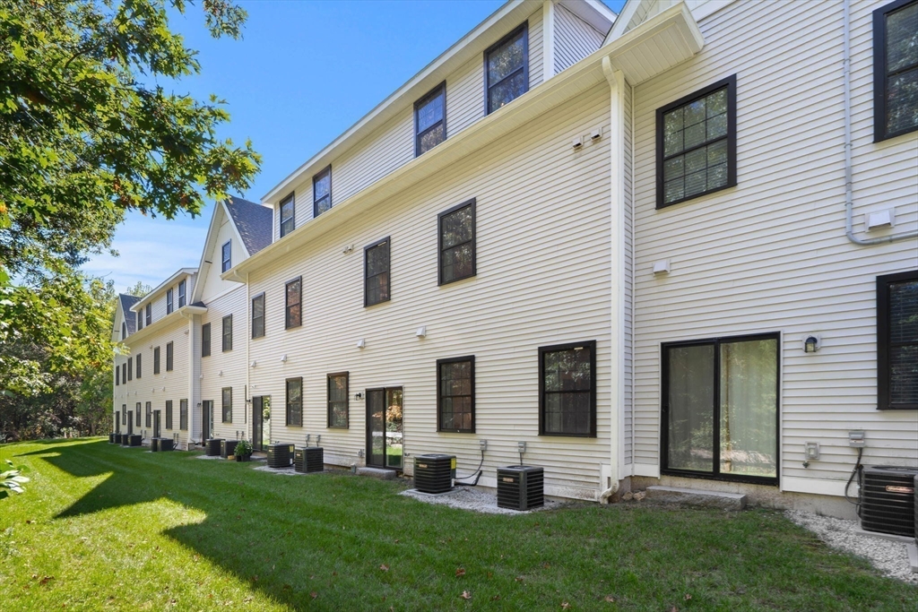 300 Albion Road, Unit 306 Bedford, MA 01730 - Photo 38 of 41 Gallery Image 38