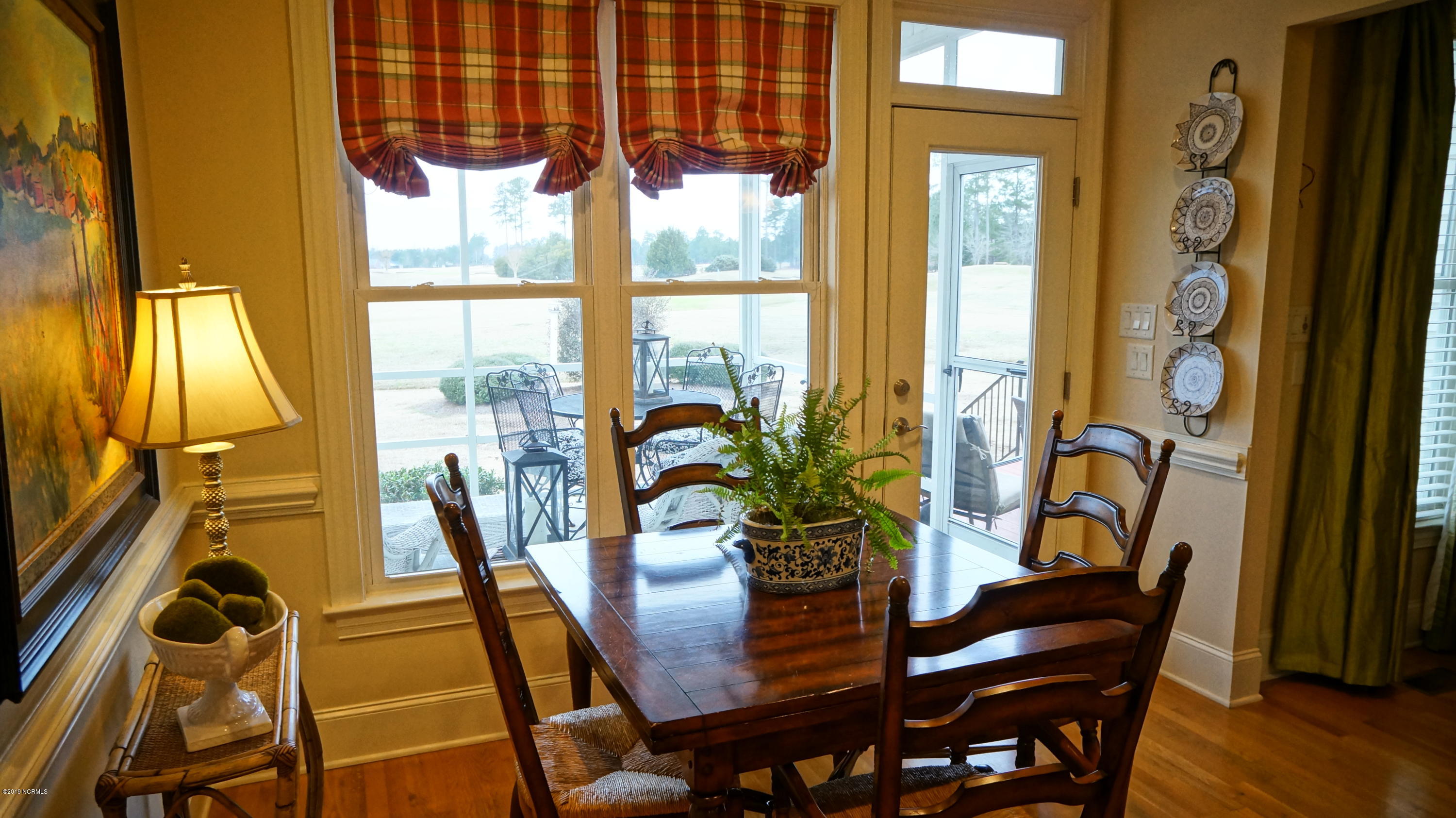 108 Mellen Road New Bern, NC 28562 - Photo 7 of 62 Breakfast Area