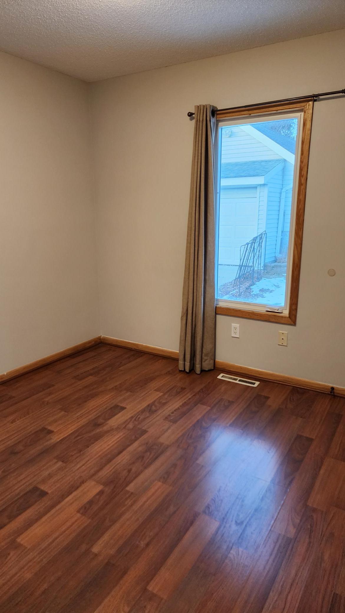 831 7th Street Northwest Rochester, MN 55901 - Photo 13 of 22