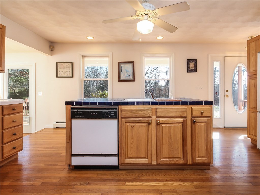 20 Oak Ridge Road Charlestown, RI 02813 - Photo 8 of 30