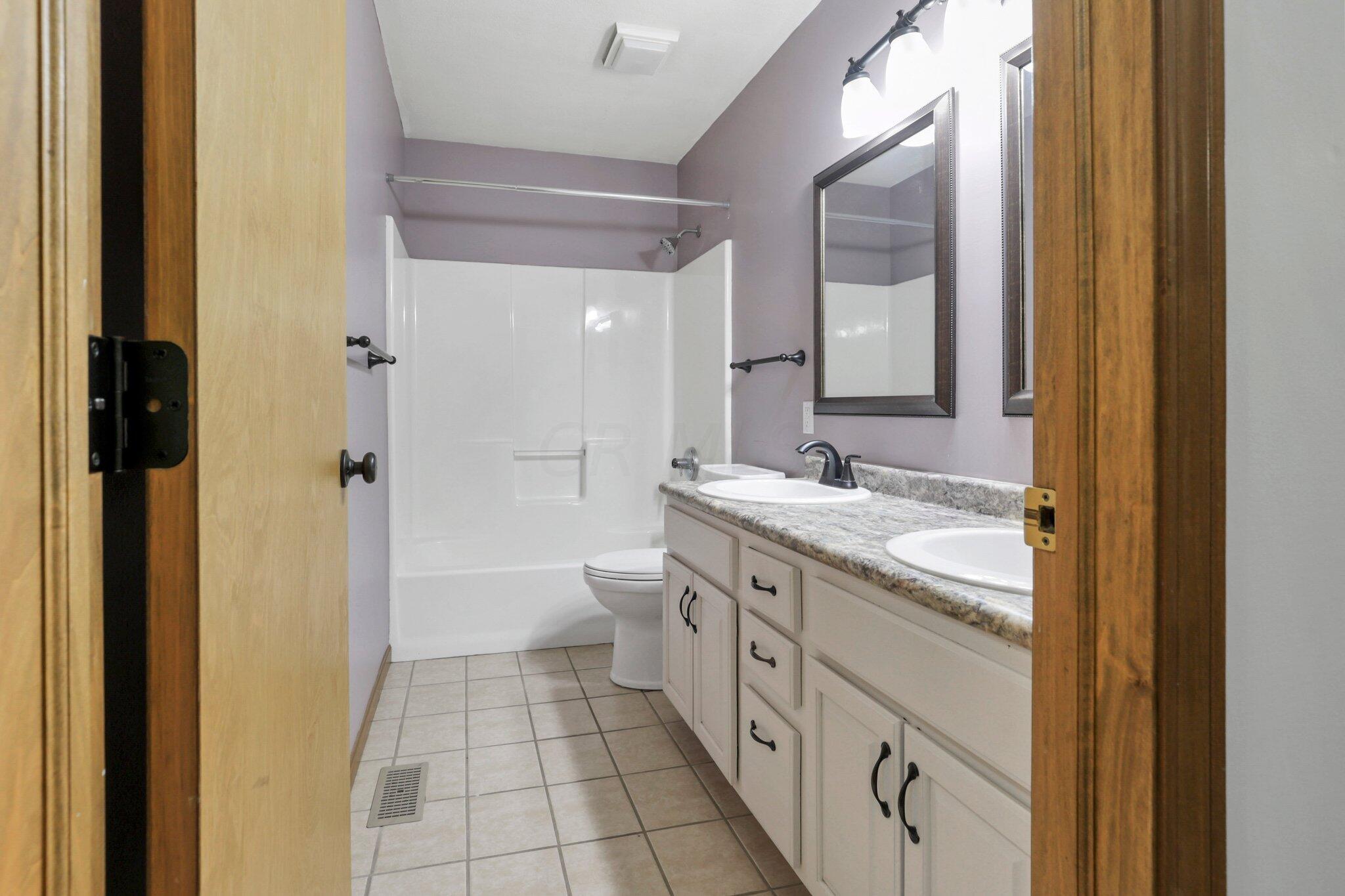 1300 Deer Run Road Newark, OH 43055 - Photo 43 of 70 40-web-or-mls-0N4A1276