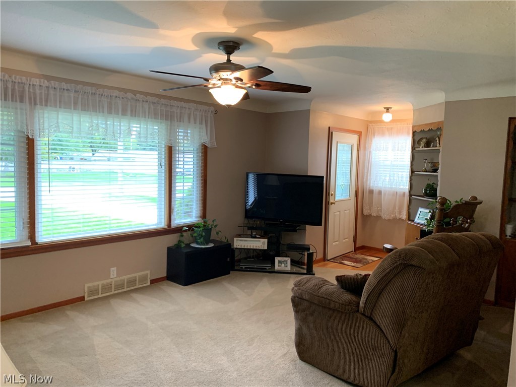 36075 Aurensen Road North Ridgeville, OH 44039 - Photo 16 of 35