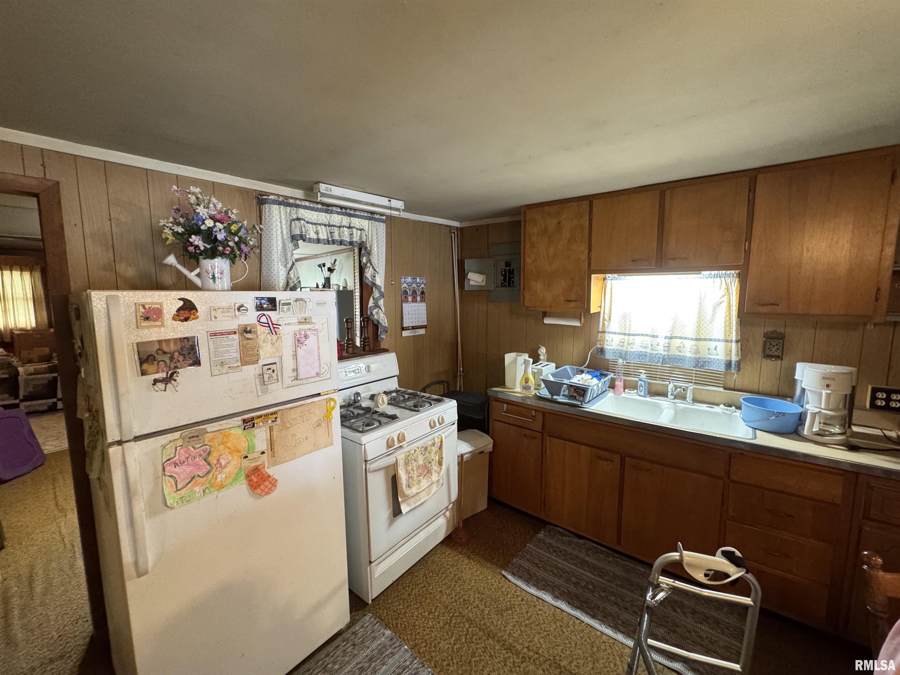 7550 Mathews Bay Road Bath, IL 62617 - Photo 20 of 22