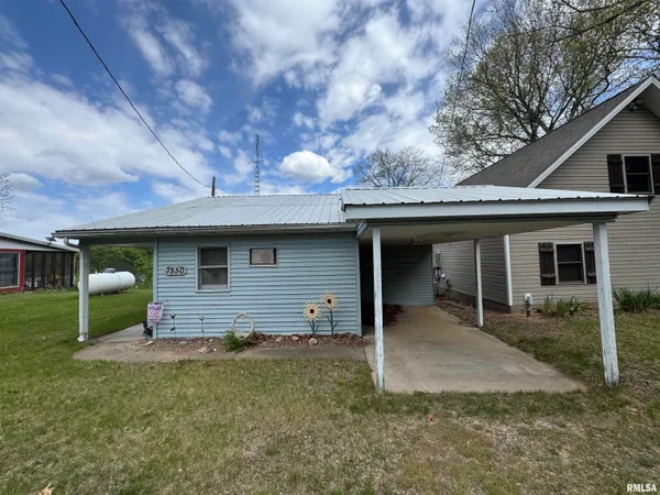 $75,000 | 7550 Mathews Bay Road, Bath, IL 62617
