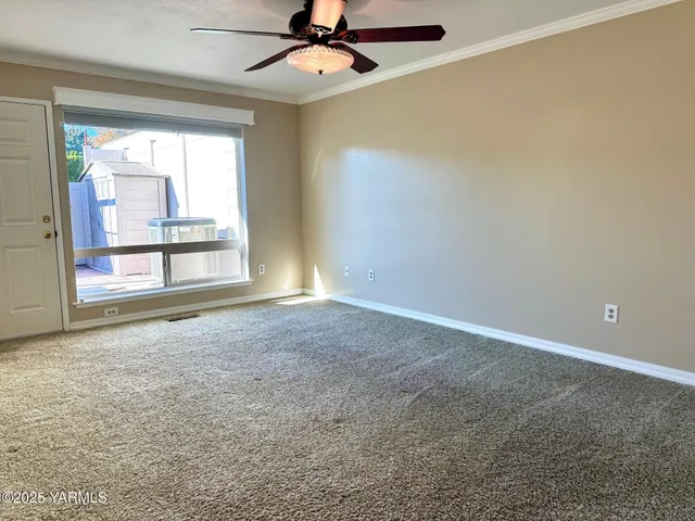 $334,900 | 215 North 56th Avenue, Unit 5, Yakima, WA 98908