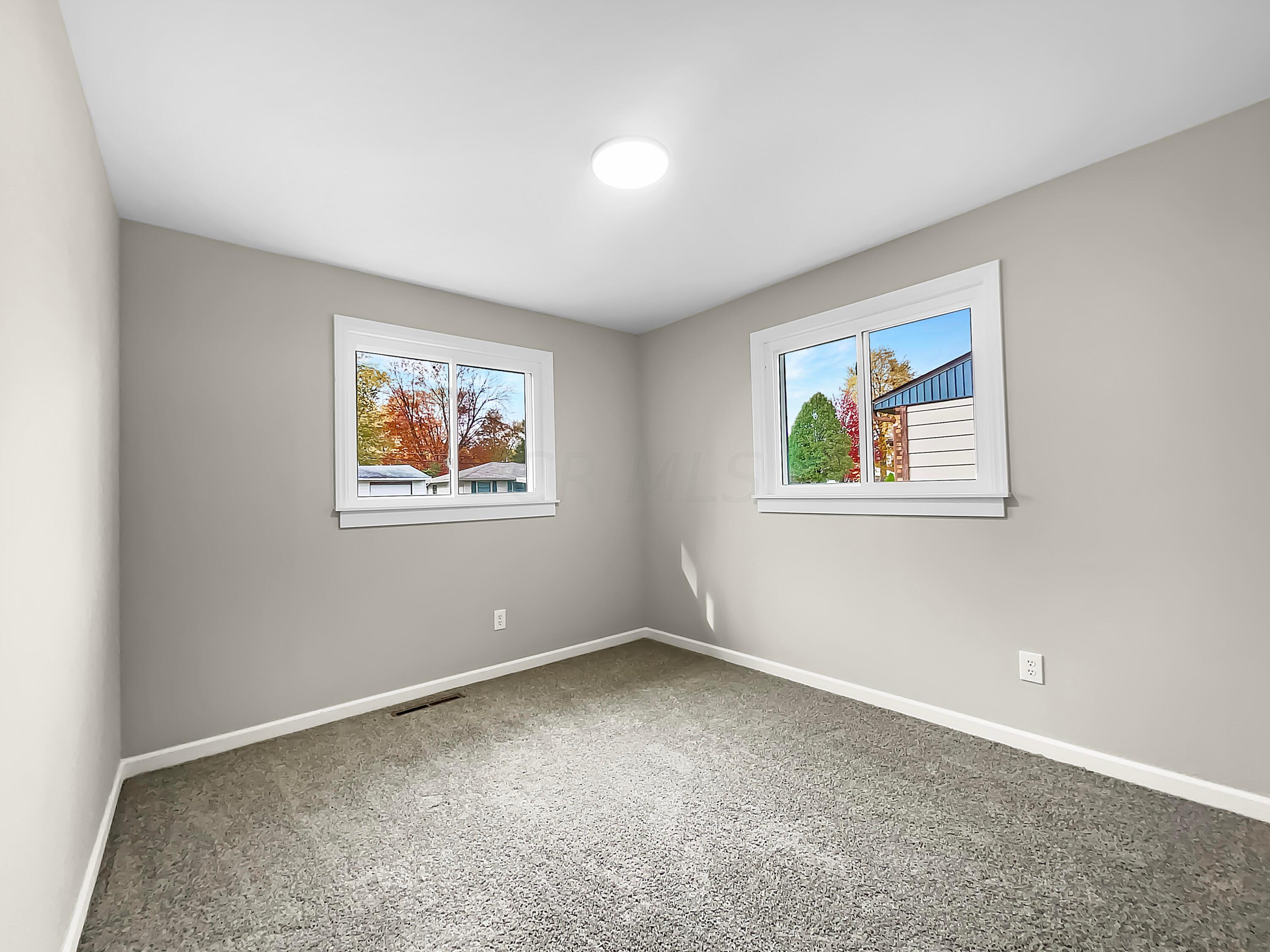 454 Hiler Road Columbus, OH 43228 - Photo 15 of 17 listing_12