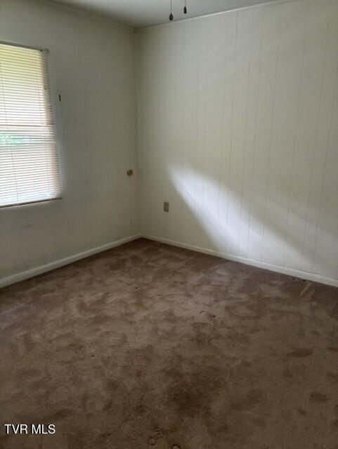503 Spring Avenue Northeast Wise, VA 24293 - Photo 5 of 18 Black 4
