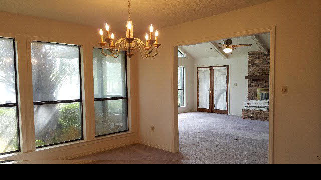 8096 Bay View Drive Foley, AL 36535 - Photo 11 of 17 Dinning room