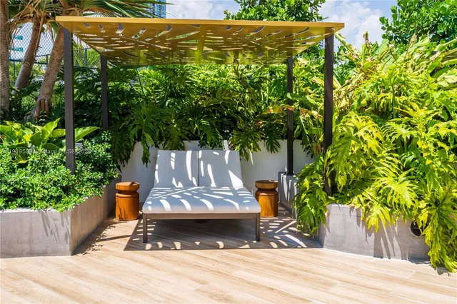 $2,885,000 | 700 Northeast 24th Street, Unit 1101, Miami, FL 33137