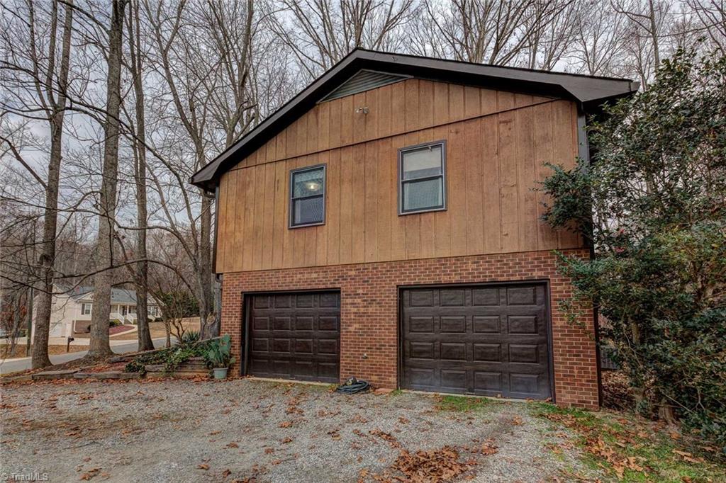 377 Baxter Road Winston-Salem, NC 27107 - Photo 3 of 30 Gallery Image 3