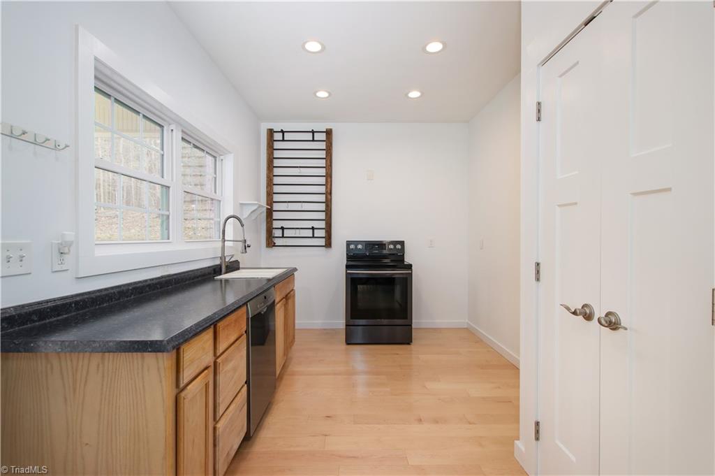 7329 Lassiter Mill Road Asheboro, NC 27205 - Photo 30 of 50 Gallery Image 30