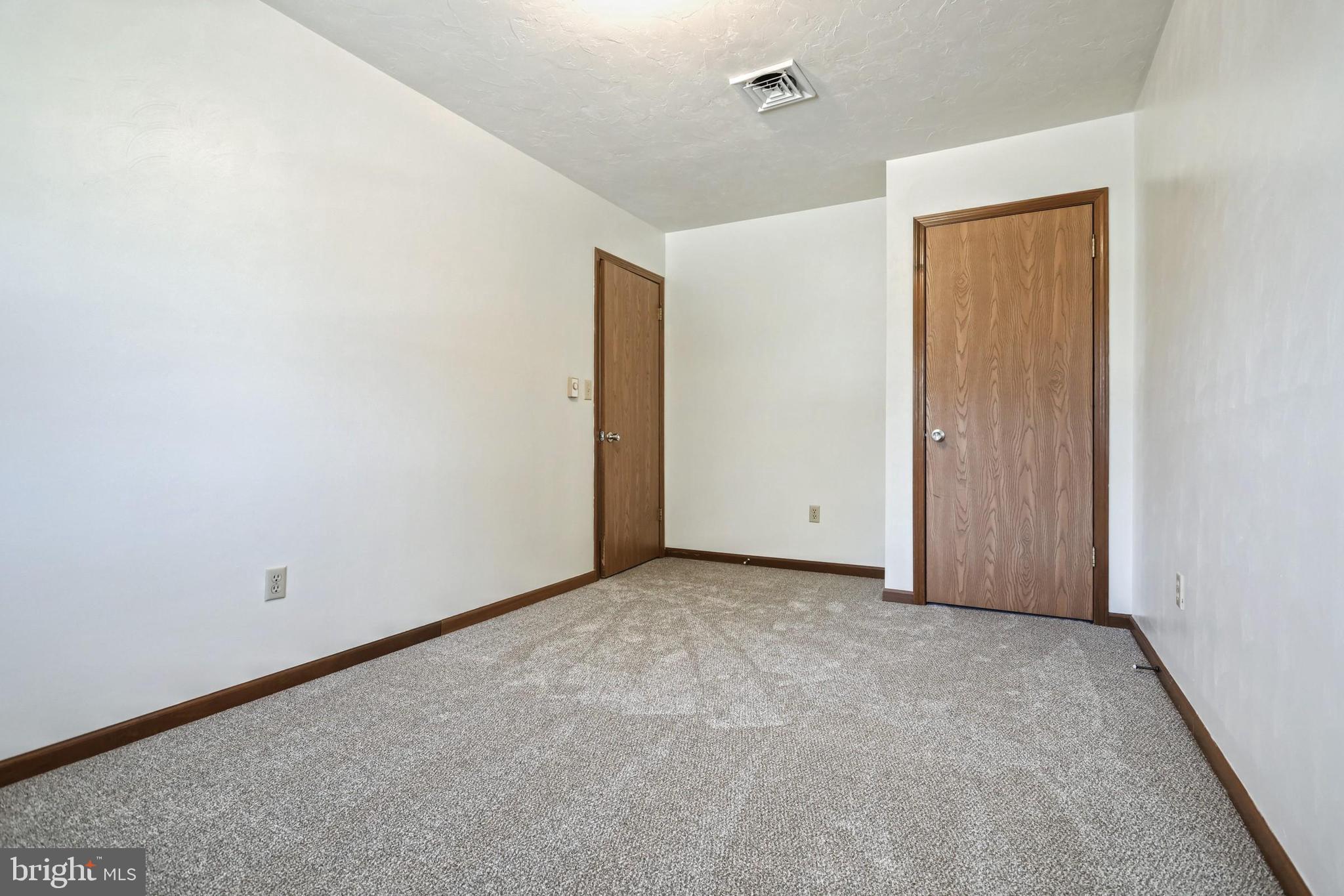 31 Oneill Avenue Hanover, PA 17331 - Photo 22 of 24 Gallery Image 22