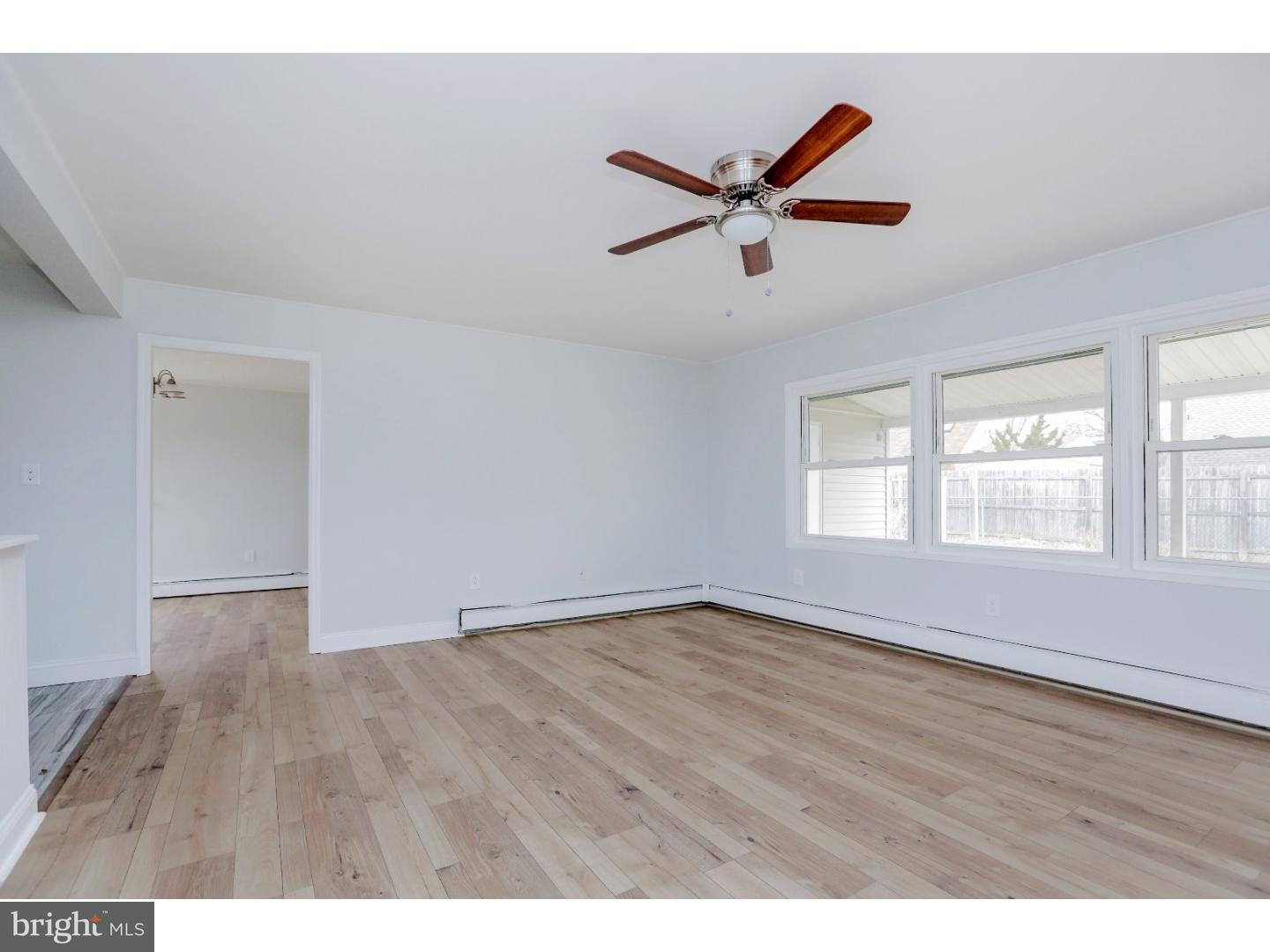 18 Gingerbush Road Levittown, PA 19057 - Photo 5 of 24 Gallery Image 5