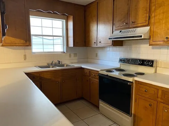 $1,600 | 2043 Rob Way, Tallahassee, FL 32303