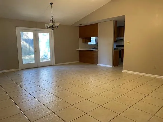 $1,600 | 2043 Rob Way, Tallahassee, FL 32303