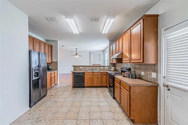 $380,000 | 7804 Hidden Path Lane, Denton, TX 76210