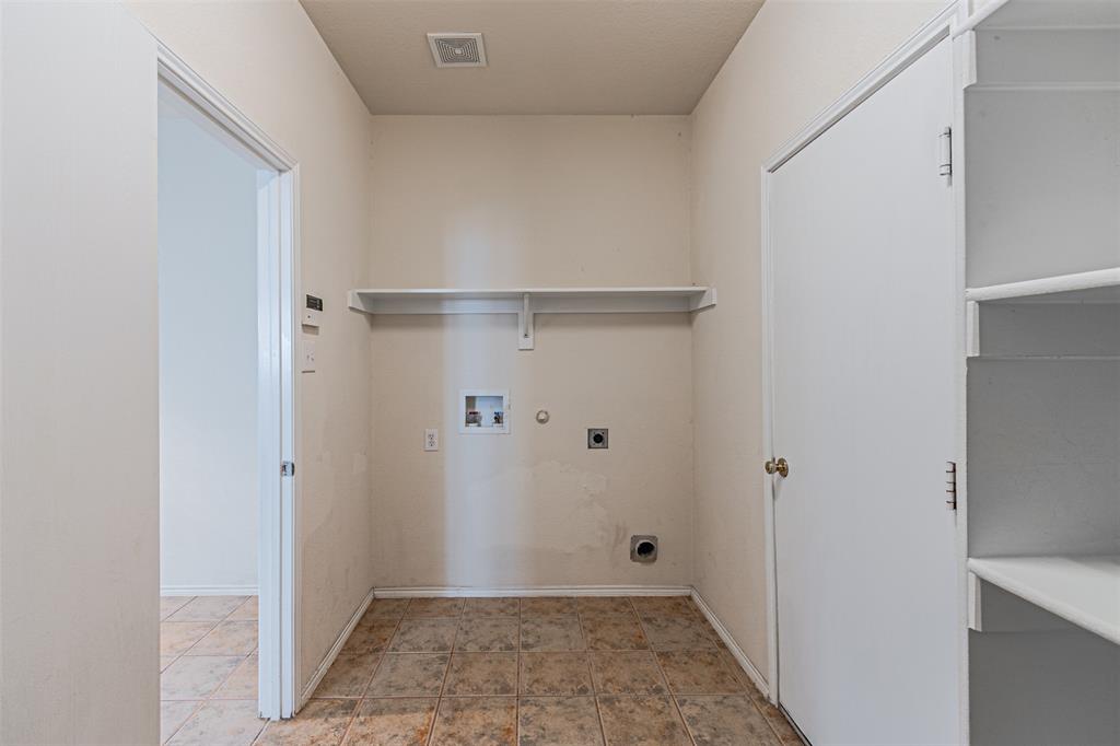 7804 Hidden Path Lane Denton, TX 76210 - Photo 16 of 40 a view of an empty room