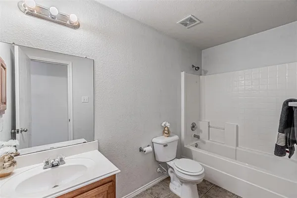 $380,000 | 7804 Hidden Path Lane, Denton, TX 76210