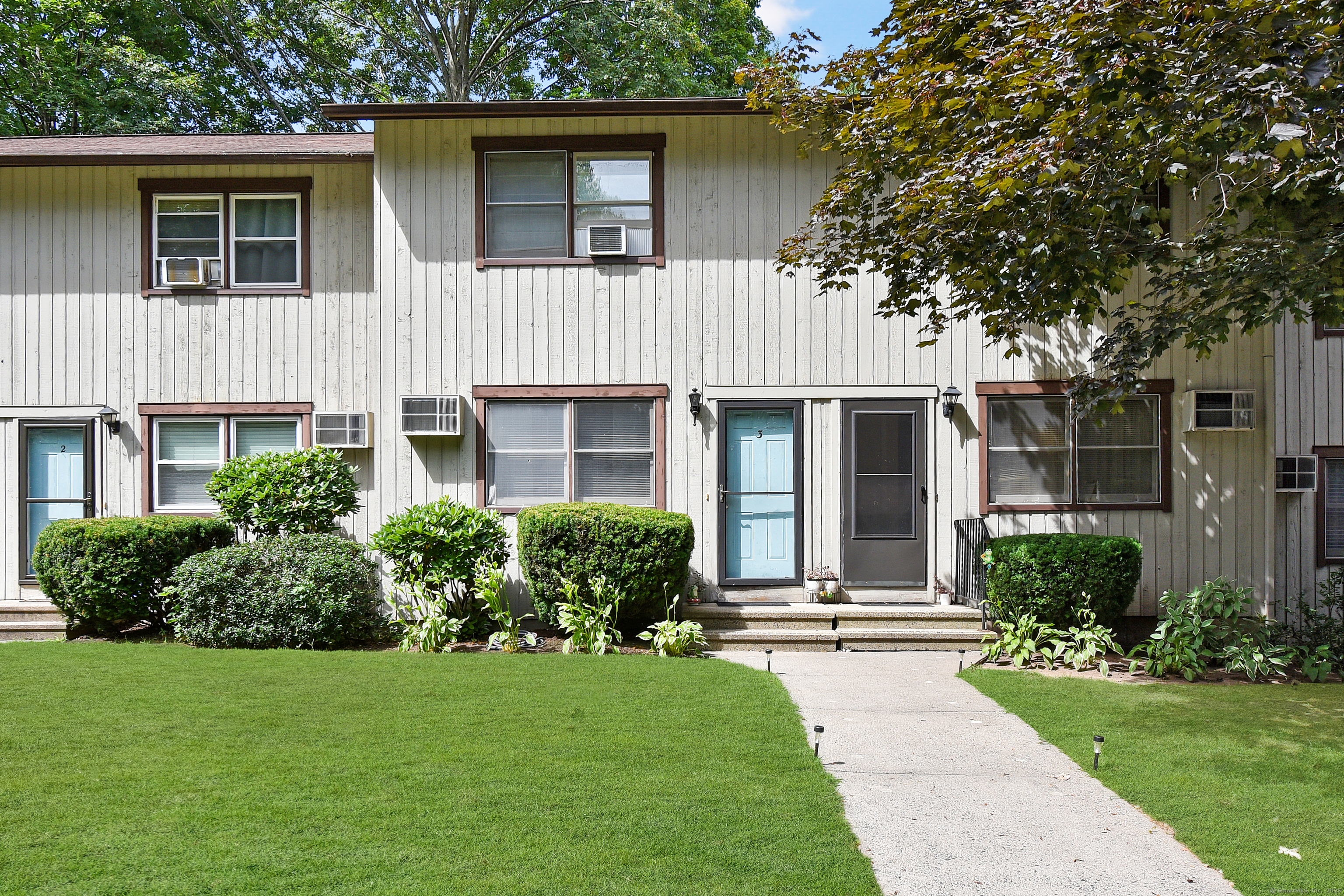 268 Divinity Street, Unit 13 Bristol, CT 06010 - Photo 1 of 1 Gallery Image 1