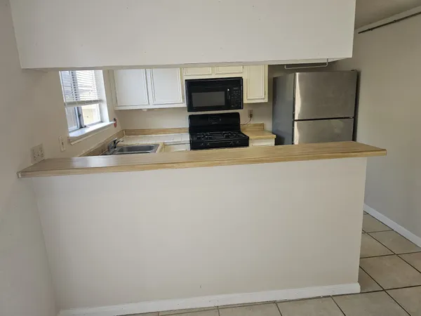 $1,480 | 1983 Countryside Village Boulevard, Unit A, Humble, TX 77338