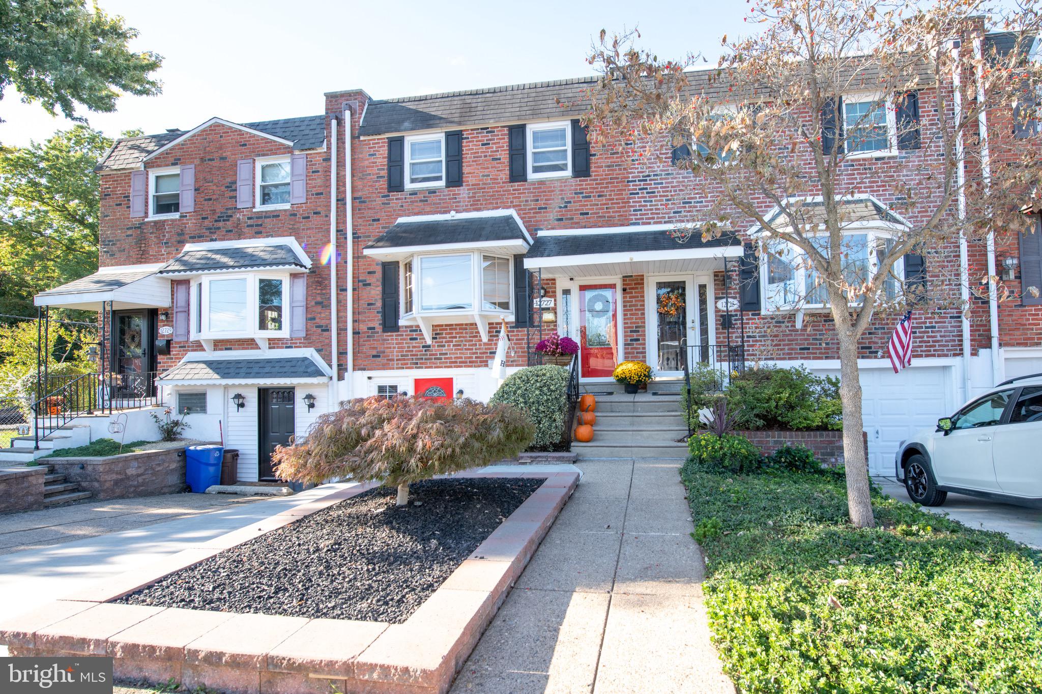 12727 Cabell Road Philadelphia, PA 19154 - Photo 1 of 52