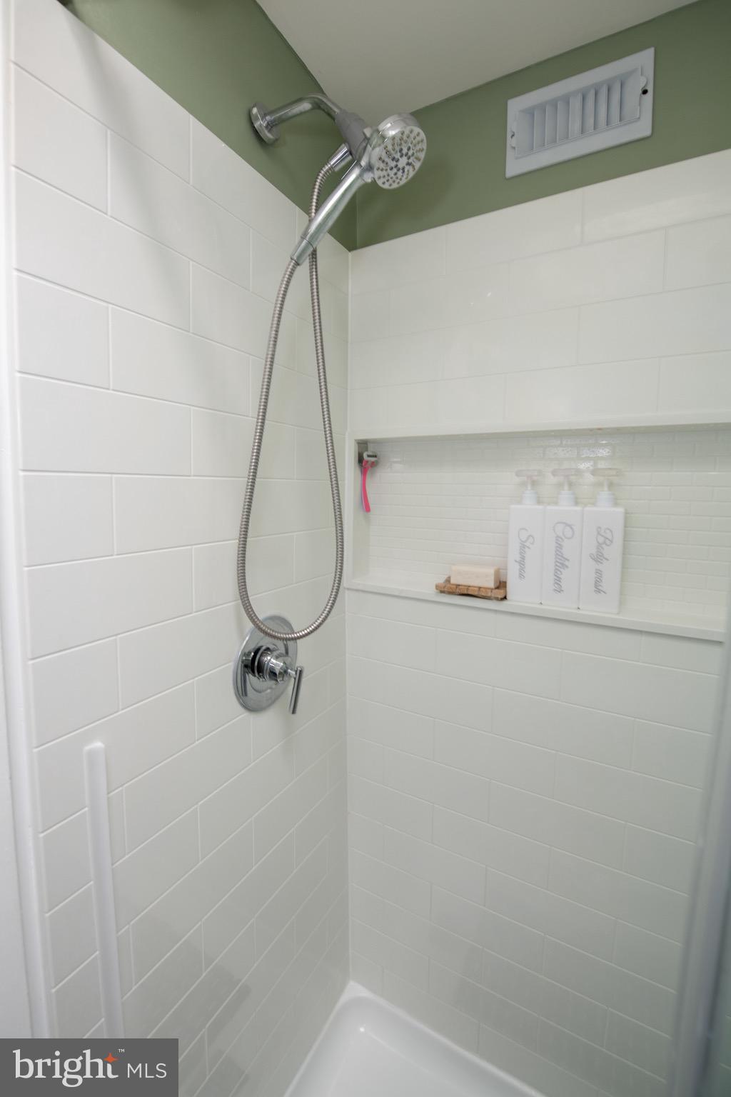 12727 Cabell Road Philadelphia, PA 19154 - Photo 42 of 52