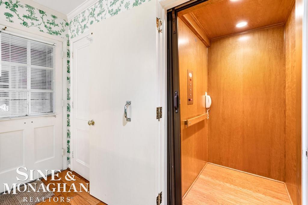 681 Lake Shore Road Grosse Pointe Shores, MI 48236 - Photo 24 of 75