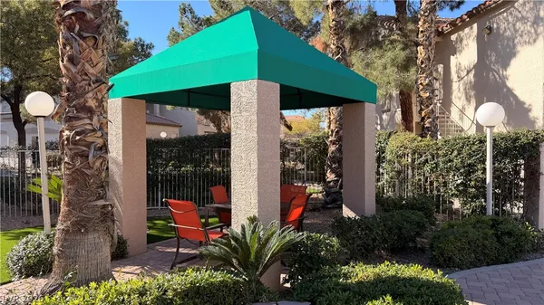 $1,700 | 75 North Valle Verde Drive, Unit 1423, Henderson, NV 89074
