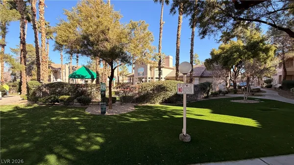 $1,700 | 75 North Valle Verde Drive, Unit 1423, Henderson, NV 89074