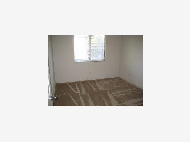 2741 Valley View Road Hollister, CA 95023 - Photo 6 of 9 Gallery Image 6